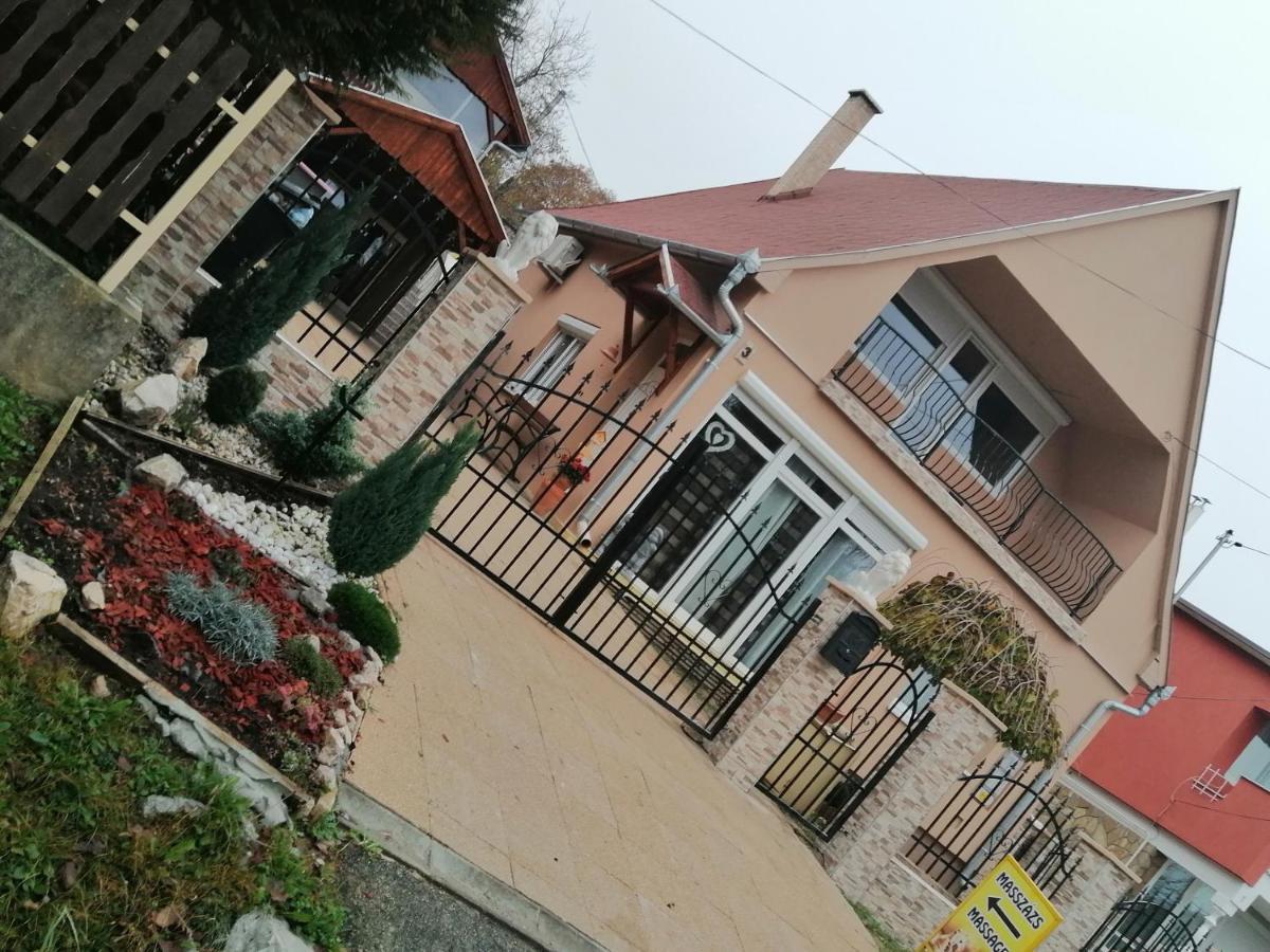 Erna Apartman Zalakaros Ngoại thất bức ảnh